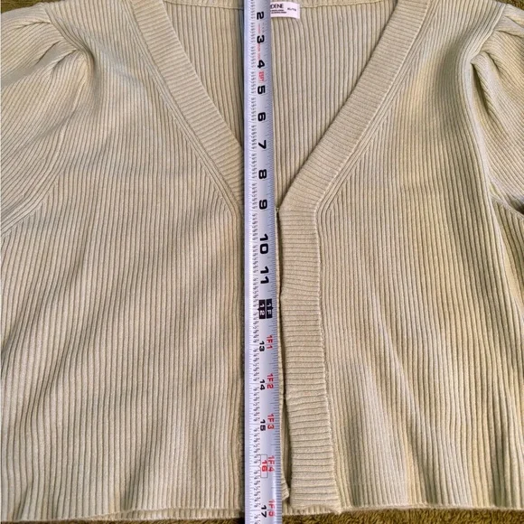 Ardene Ribbed Knit Shrug in light Sage Green - Picture 12 of 12